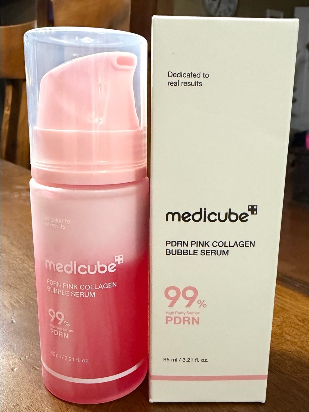 Medicube PDRN Pink Collagen Bubble Serum - Pink